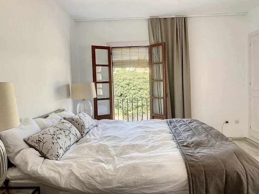 Townhouse For 7 People With Private Garden 10 Min From Puerto Banus Apartment Estepona 0*,