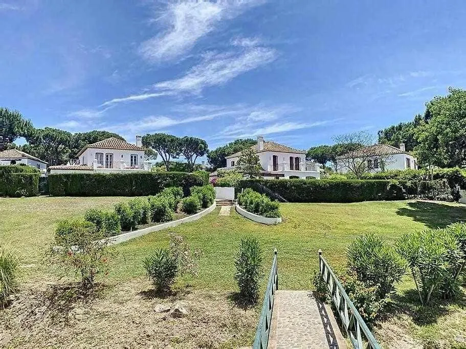 Townhouse For 7 People With Private Garden 10 Min From Puerto Banus Apartment Estepona
