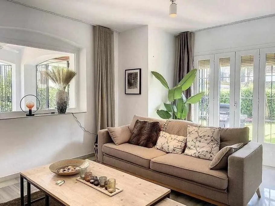 Townhouse For 7 People With Private Garden 10 Min From Puerto Banus Apartment Estepona
